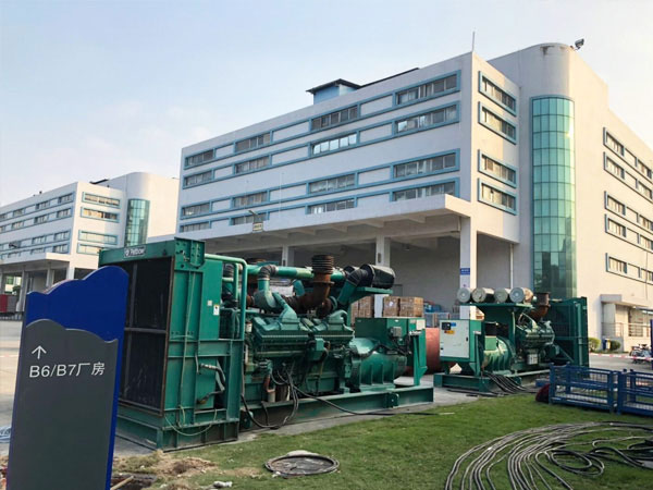 衡水某电子厂出租两台800KW康明斯发电机