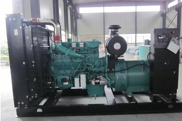 衡水二手常柴300kw大型柴油发电机组